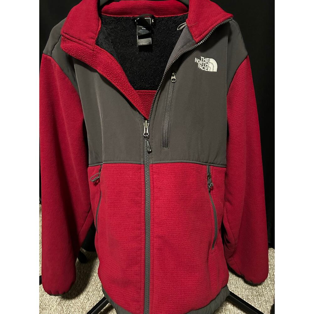 The North Face Denali WindPro Jacket Men’s M Red Gray Polartec Fleece A4AJ